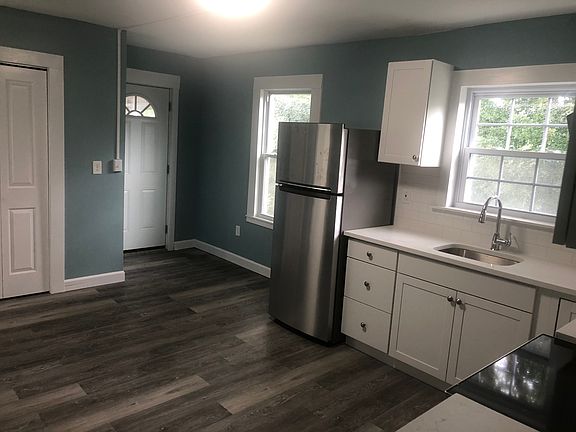 All new cabinets, backsplash, flooring, appliances just arrived