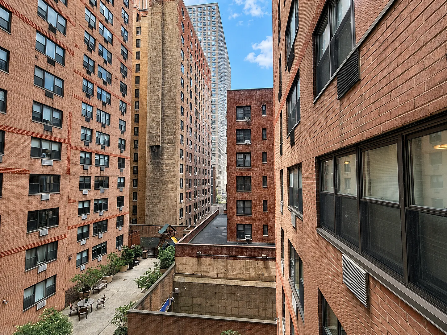 340 East 80th Street — Photo 4