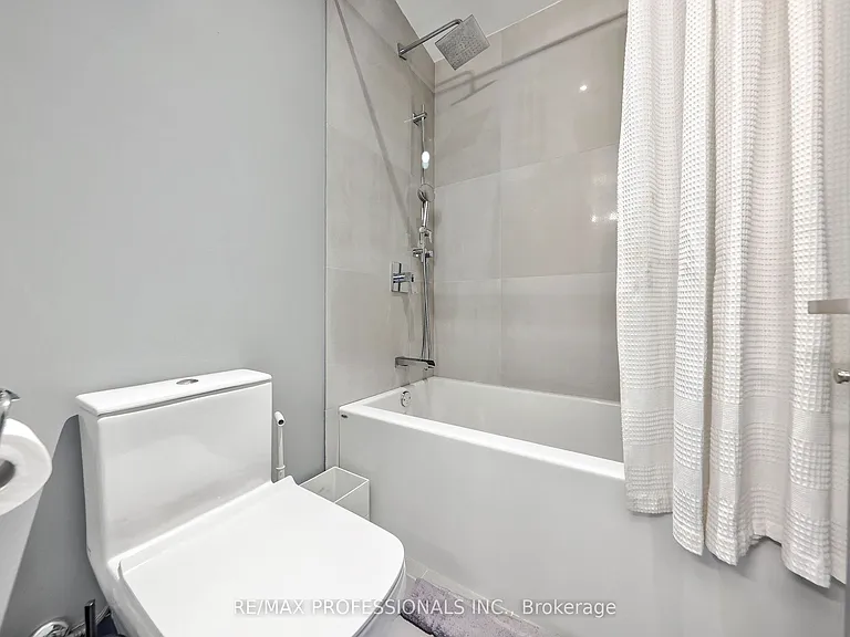 29 Avon Park Dr — Photo 37