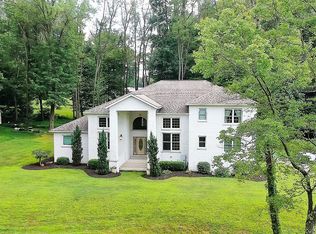 104 Mulberry Dr, Butler, PA 16001