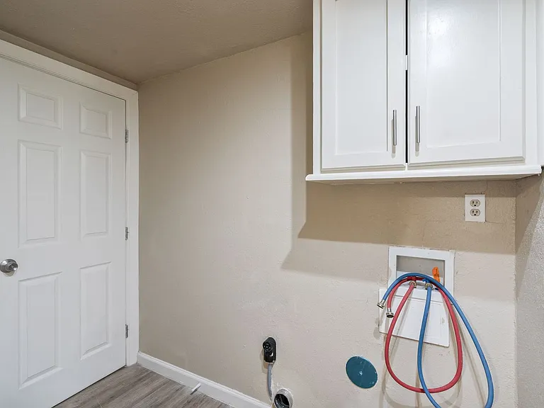 1000 Qualia Dr — Photo 18