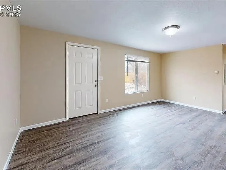 2411 E Saint Vrain St #101 — Photo 2