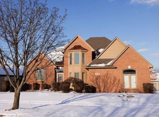 13835 Patterson Dr, Shelby Township, MI 48315