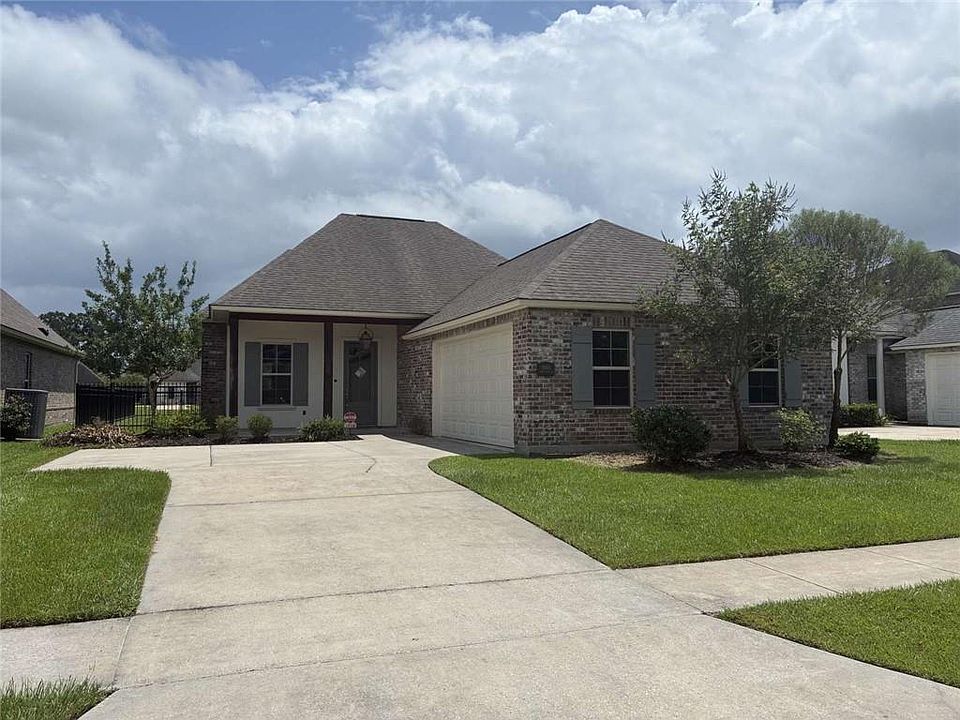 1st image of 59805 Thomas Ross Dr