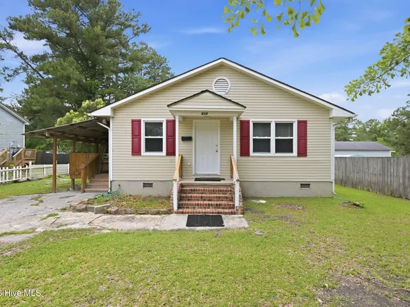 913 Fort Totten Drive, New Bern, NC 28560