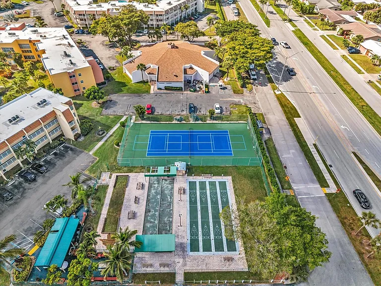 6570 Royal Palm Blvd #206J — Photo 47
