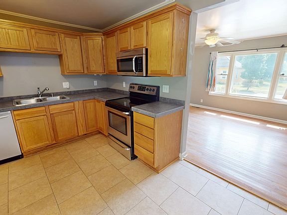 5th image of 203 E Madison Ave