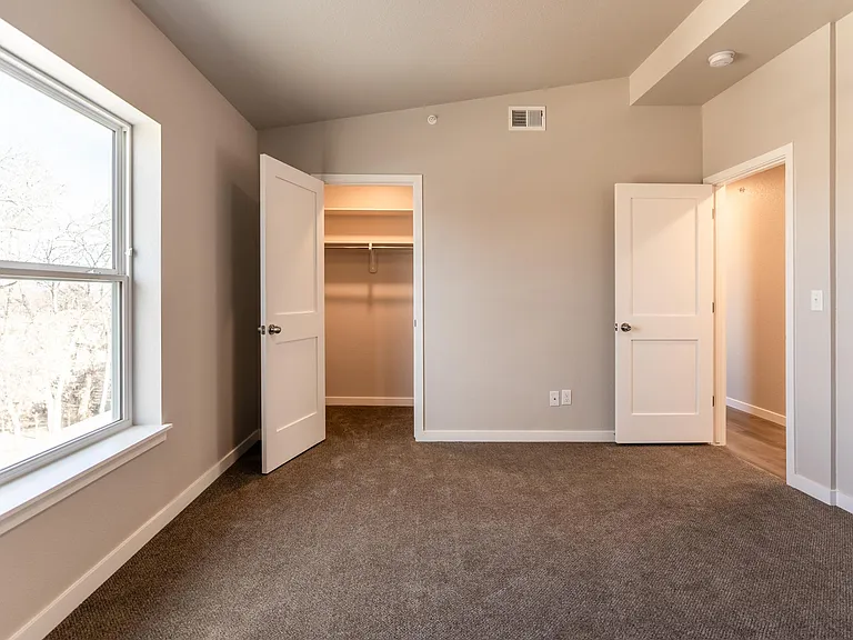 1710 9th Ave #3B — Photo 5