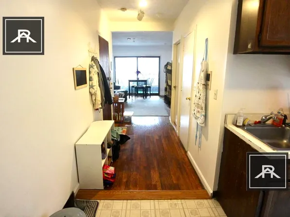 317 Summit Ave, Brighton, MA