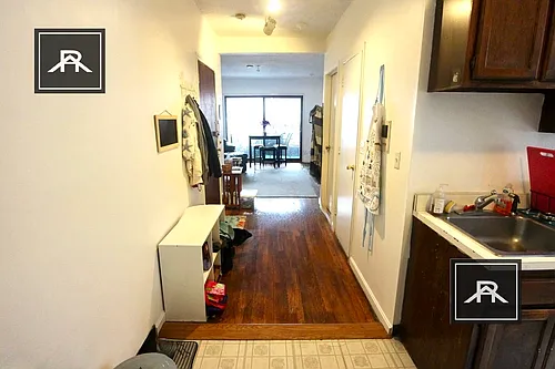317 Summit Ave #9 Photo 1
