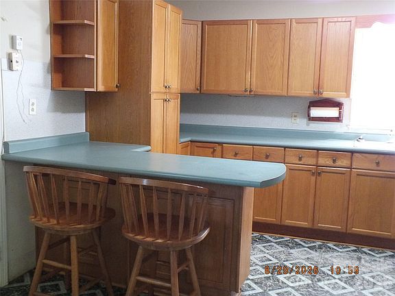 4th image of 1532 Pinckney Rd