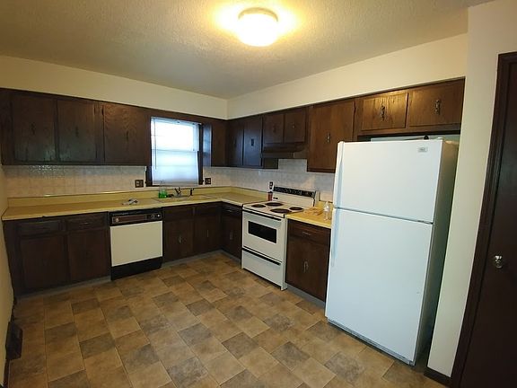 4th image of 3113 Cambridge St