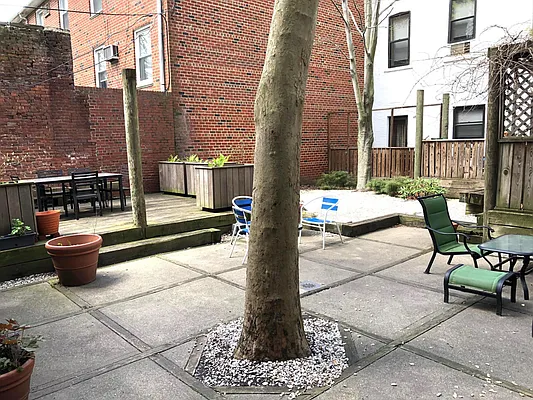 Rented by Compass | media 12