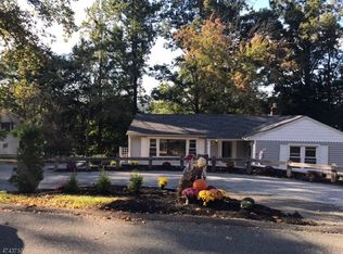 60 Hillside Rd, Sparta, NJ 07871