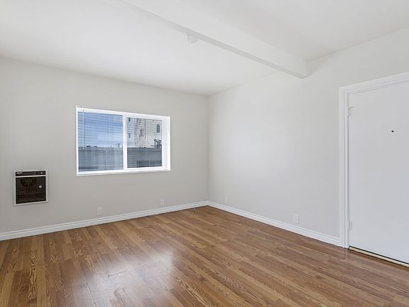 4th image of 14 Wavecrest Ave #11341485