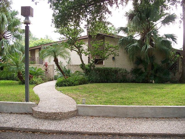 1st image of 1409 Violet Ave