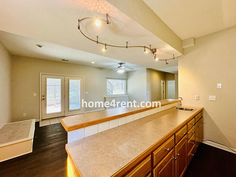 14236 W 153rd St — Photo 31