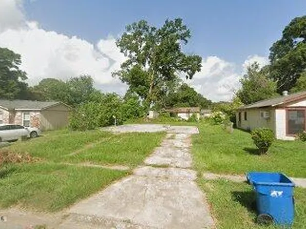 119 Town Homes Dr, Lafayette, LA 70501