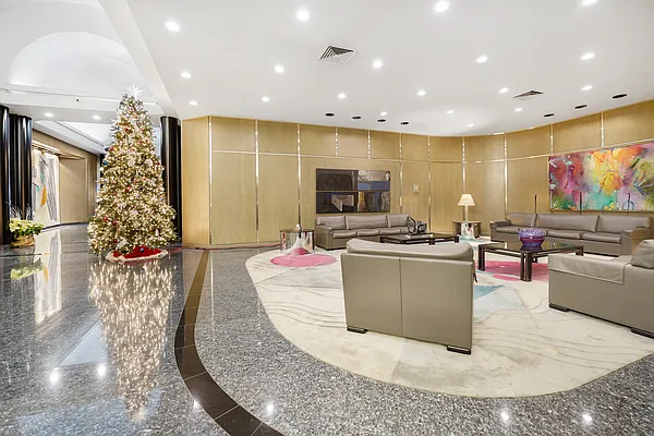 Rented by Highline Residential | media 44