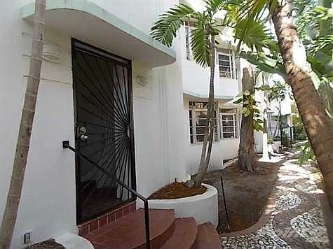 2nd image of 1521 Meridian Ave APT 102