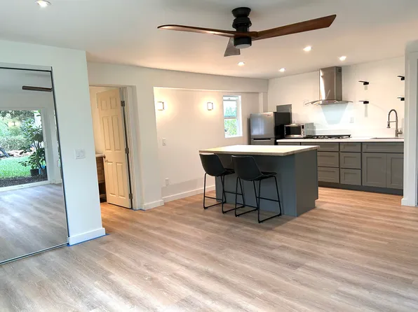 1118 Kupulau Dr #B, Kihei, HI 96753