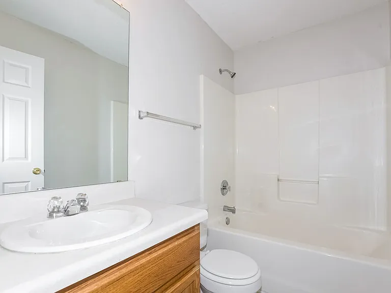 14014 Riding Hill Ave — Photo 19