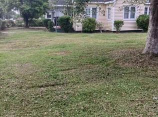 817 Roanoke Ave, Elizabeth City, NC 27909