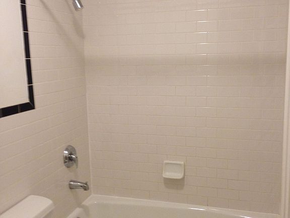 2nd image of 563 6th Ave APT 1R
