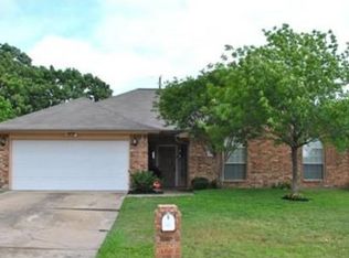 2008 Cobblestone Ln, Bryan, TX 77807
