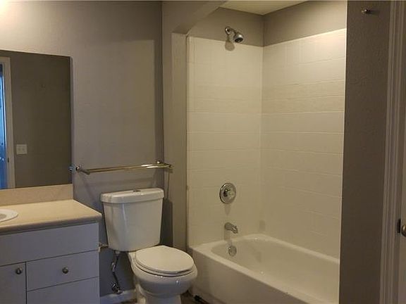 5th image of 322 E Central Blvd Unit 301