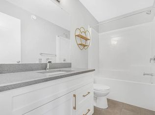 20007 15th Ave NW, Edmonton, AB T6M1L6