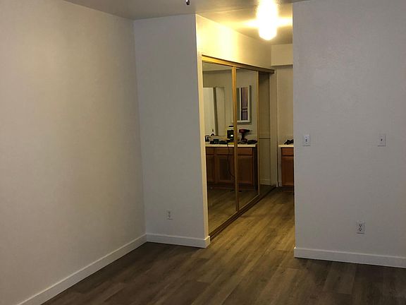 4th image of 700 E Mesquite Cir Unit M129