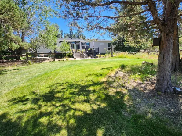 69592 Lake Dr, Sisters, OR 97759