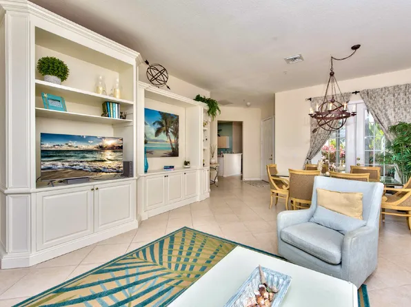 4529 Cardinal Cove Ln, Naples, FL 34114