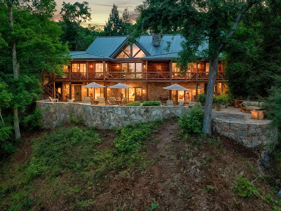 1st image of 524 Laurel Rd