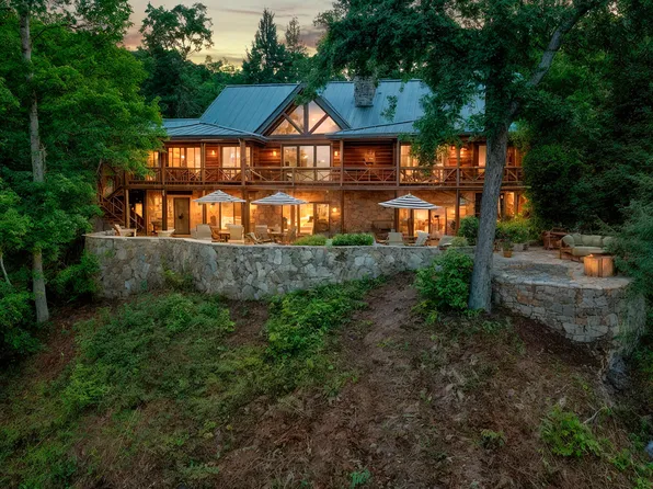 524 Laurel Rd, Townsend, TN 37882