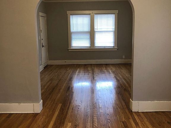 5th image of 4824 Chicago St APT C