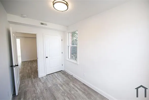 431 Brandywine St SE #101 — Photo 5