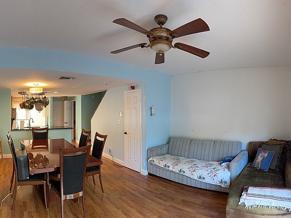 5th image of 2633 NE 15th St #2633