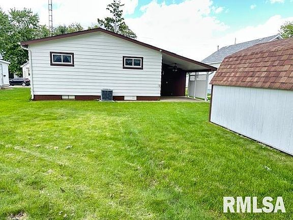 2nd image of 1006 W England St