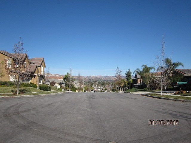 2nd image of 825 Hemlock Ridge Ct