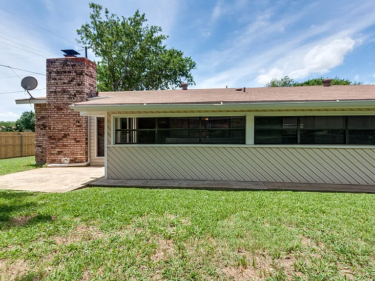 804 Forest Glen Dr — Photo 23