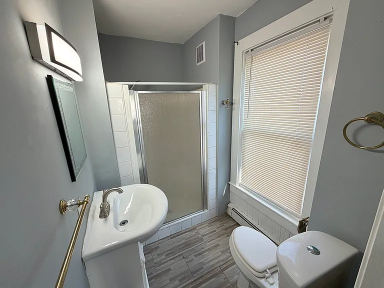 30 Riverview St #2 — Photo 11