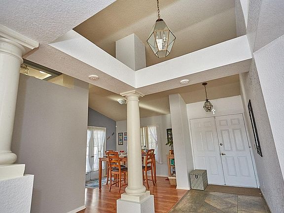 4th image of 20483 Half Moon Ct