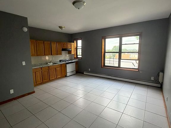 4th image of 66 N 9th St #5E