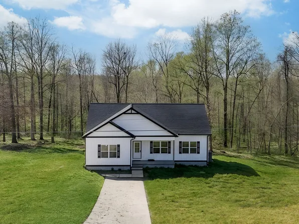3033 Bowker Rd, Charlotte, TN 37036