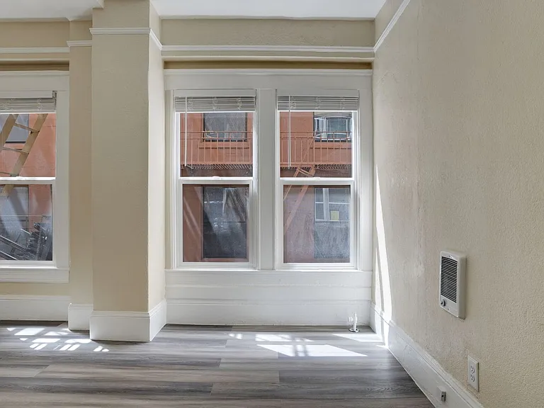621 Taylor St — Photo 16