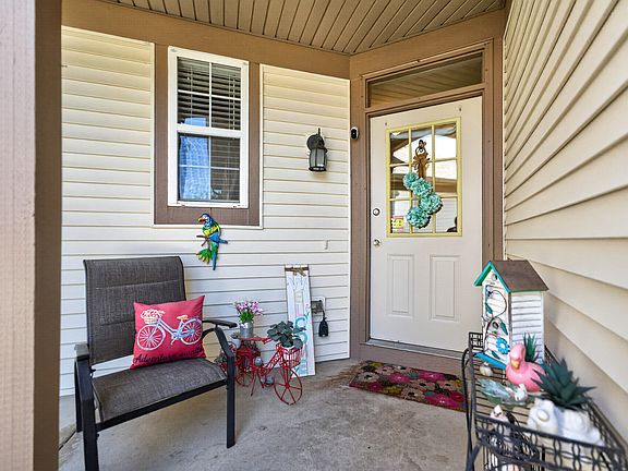 2nd image of 2822 Gypsum Cir