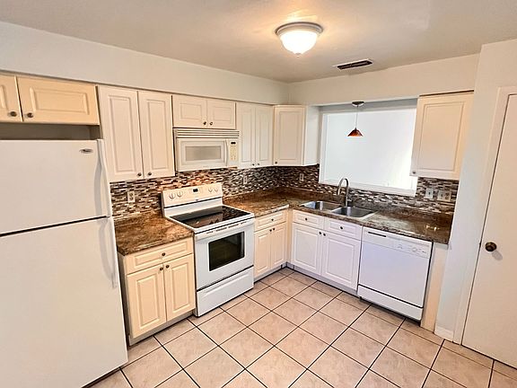 5th image of 7628 University Garden Dr