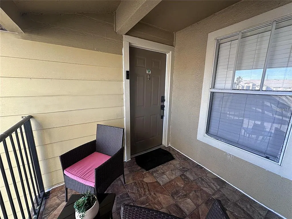 1 bed, 1.0 bath, 530 sqft, $1,300 — Photo 3